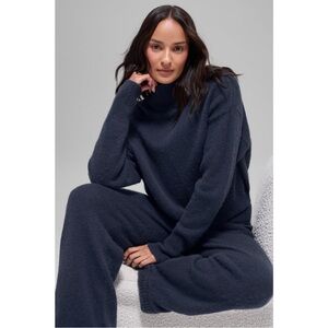 NWT ALO Cashmere New Class Turtleneck Sweater #1 of 2 Set